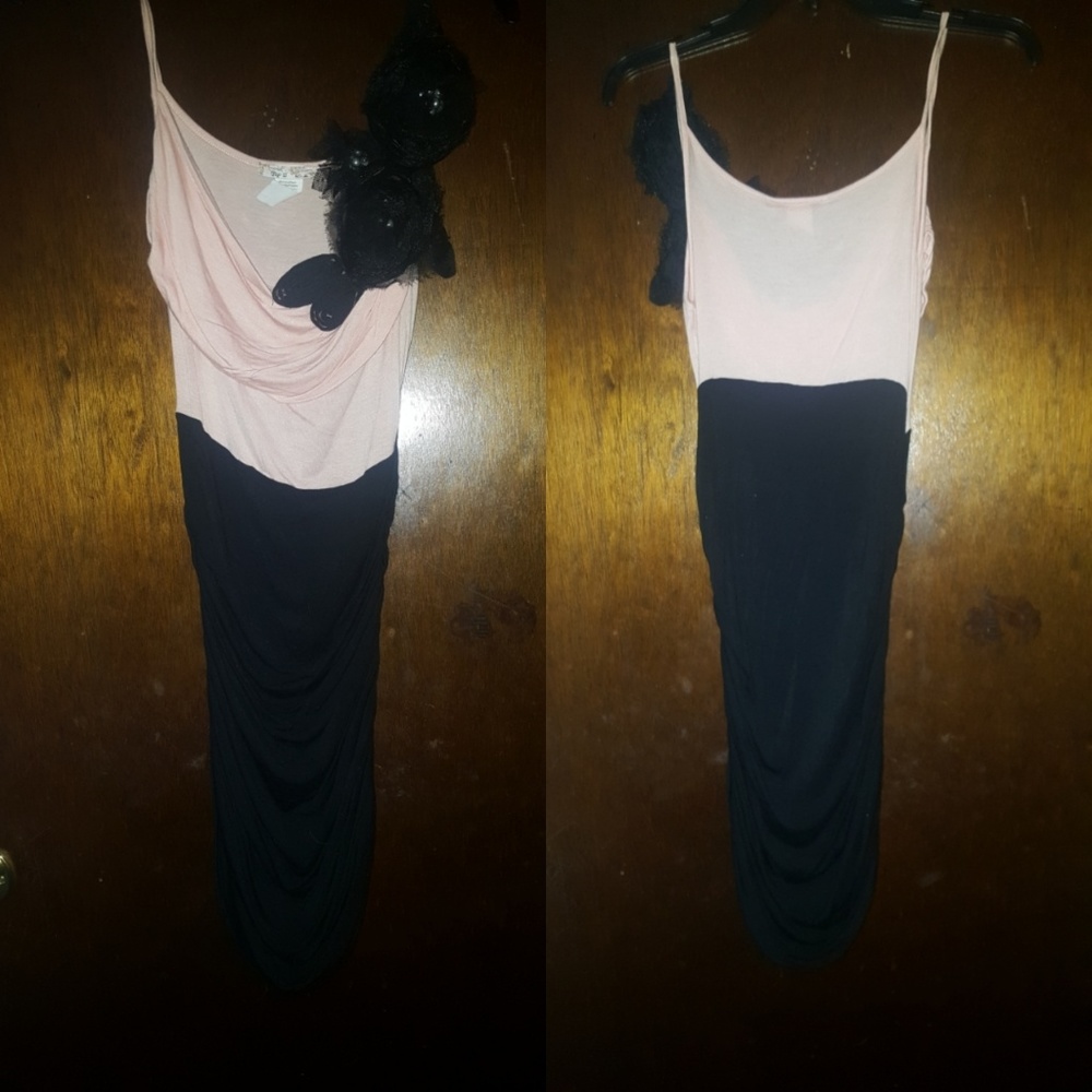 Black & Pink Dress With Flowers & Pearls Size M